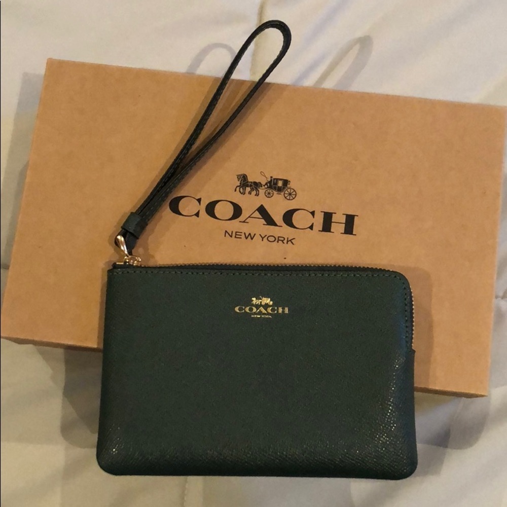 Coach Wristlet - deep hunter green